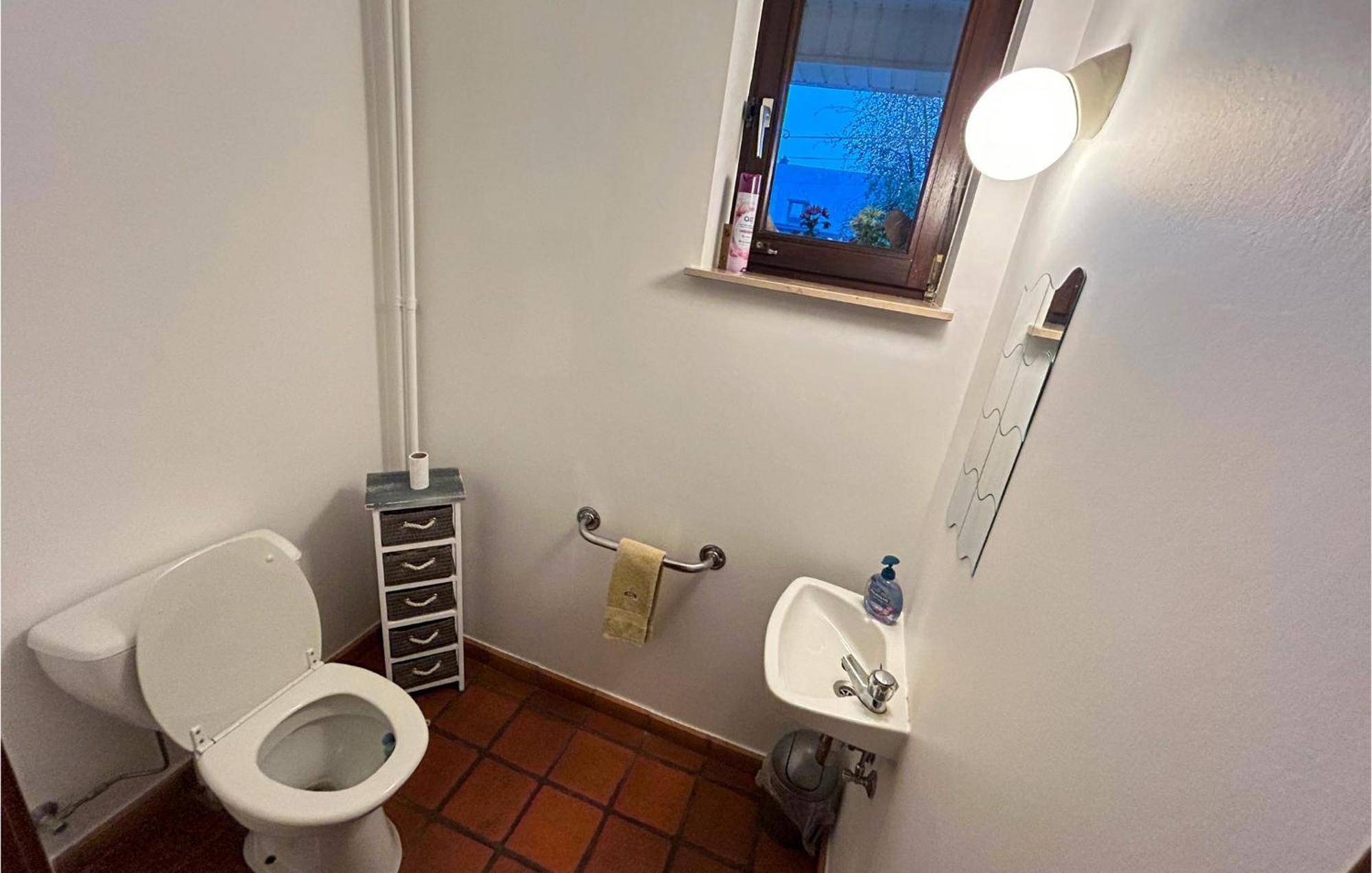 Stunning In With Wifi Apartment